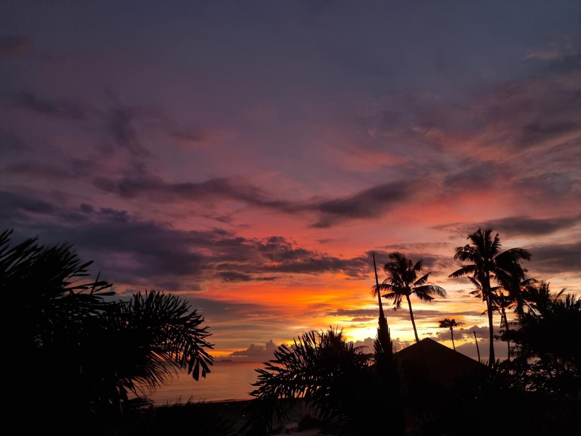 Kobe'S Beachfront Haven Siquijor Εξωτερικό φωτογραφία